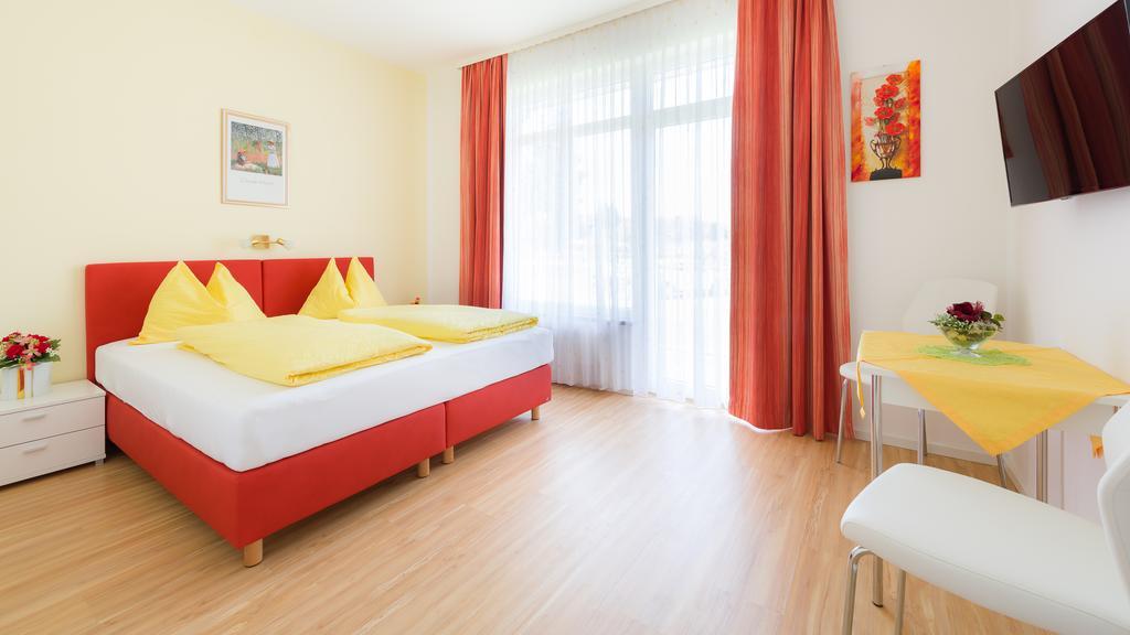 Pension Helios Sankt Kanzian am Klopeiner See Екстер'єр фото